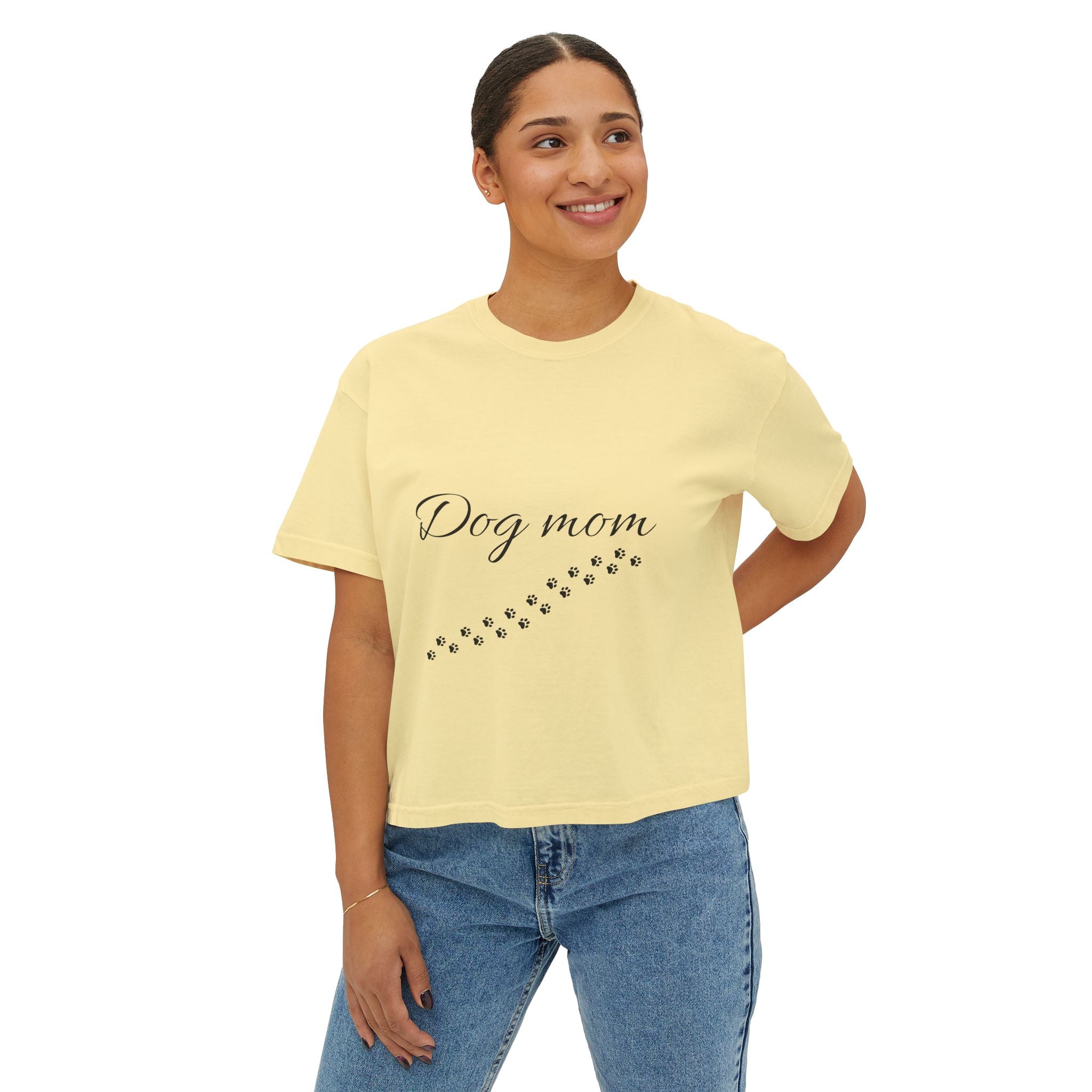 Dog Mom Women's Boxy T-Shirt –Comfort for Proud Pet Moms