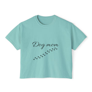 Dog Mom Women's Boxy T-Shirt –Comfort for Proud Pet Moms