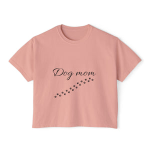 Dog Mom Women's Boxy T-Shirt –Comfort for Proud Pet Moms