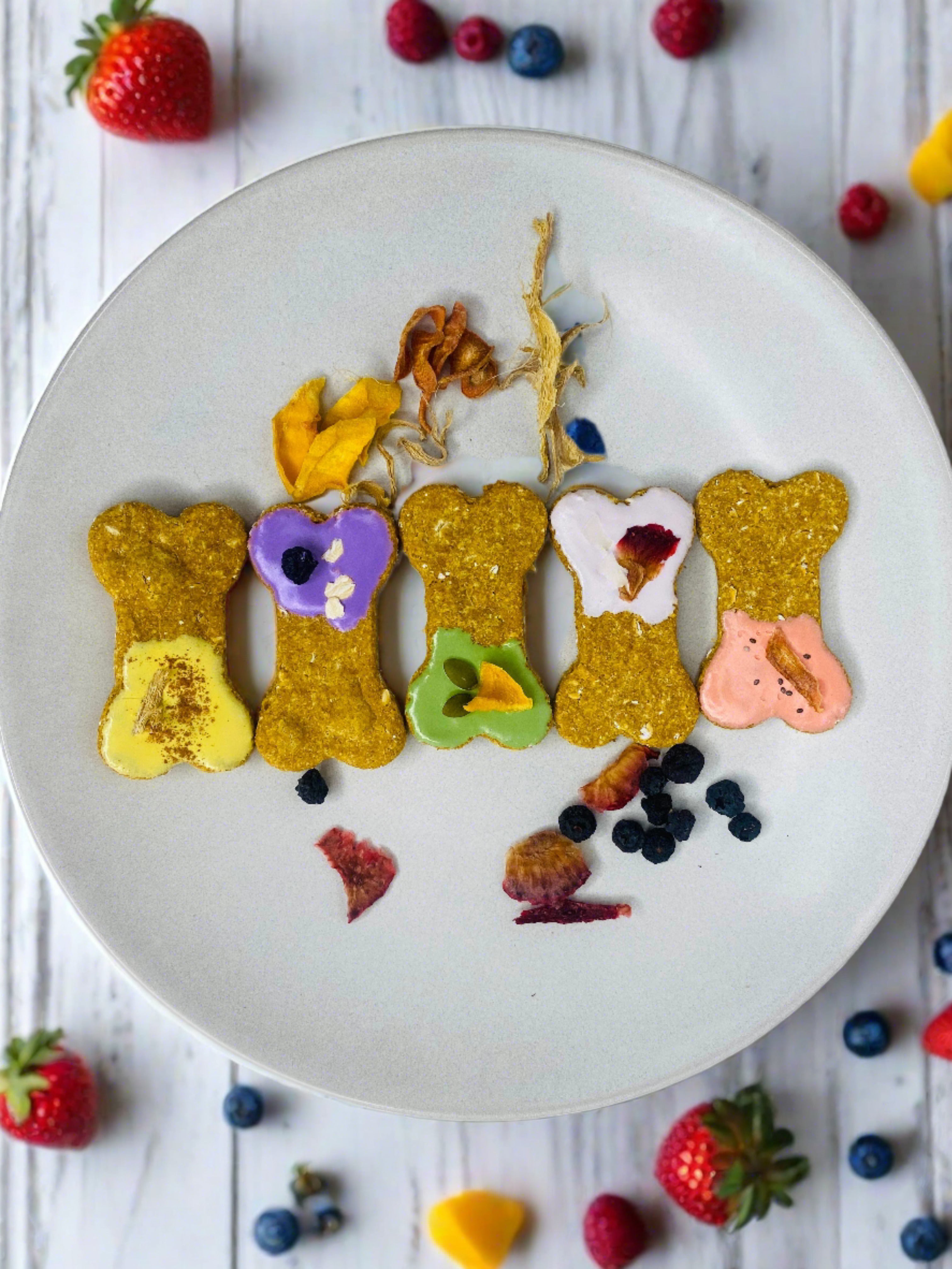 Rustic dog cookie set